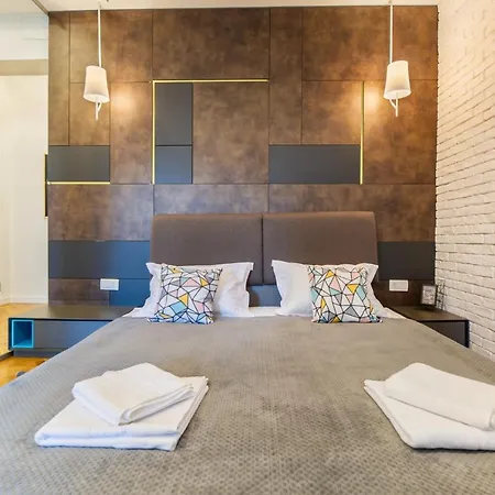 The Cube Apartment Brasov